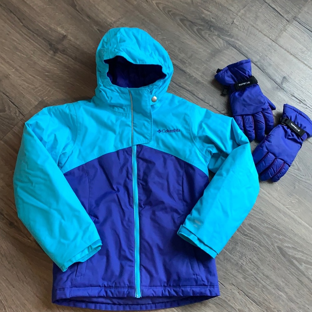 Girl’s Columbia Ski Jacket and gloves, YS (7/8)